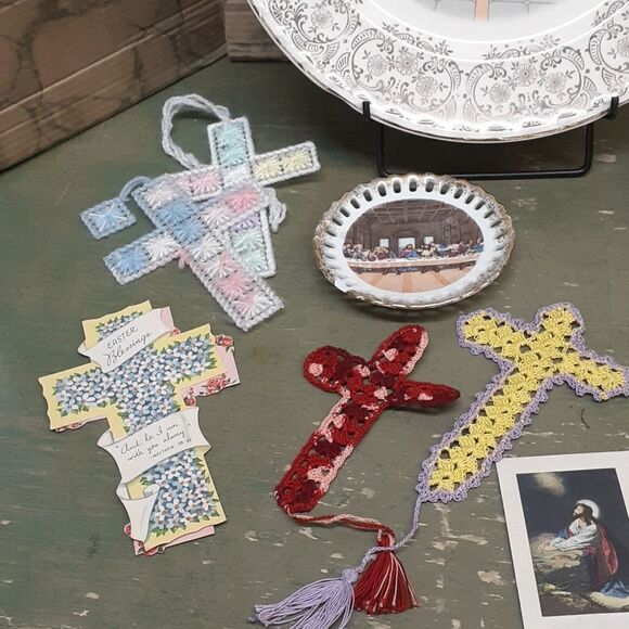 Portrayals of Jesus and His life - plates and bookmarks Vintage collectibles - Picture 2 of 10